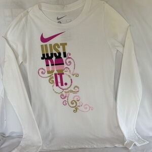 NIKE WHITE LONG SLEEVE T-SHIRT WITH PINK, GOLD & BLACK GRAPHIC- YOUTH LARGE